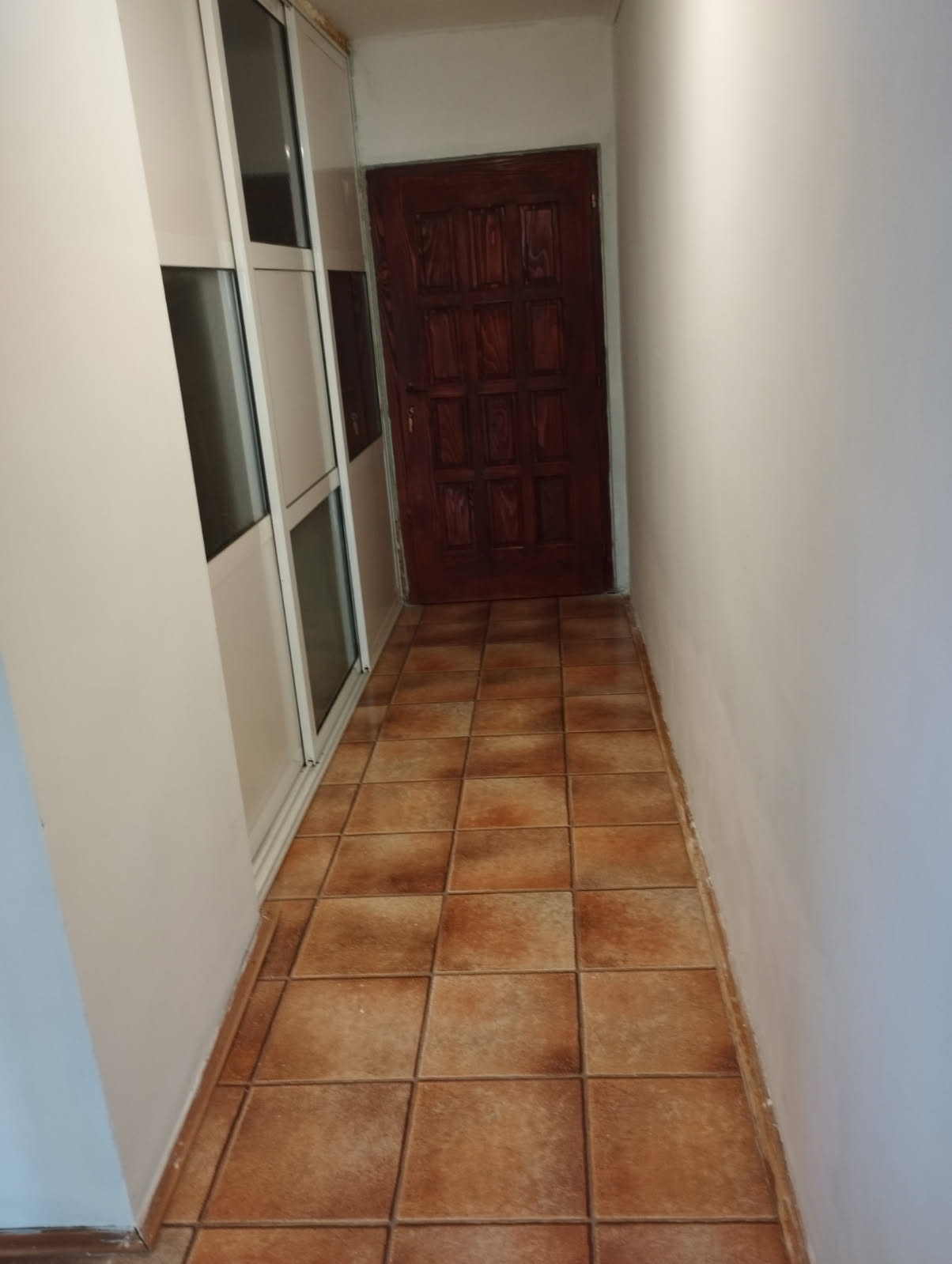 Kuća sa pomoćnim objektom – halom u Petrovčiću