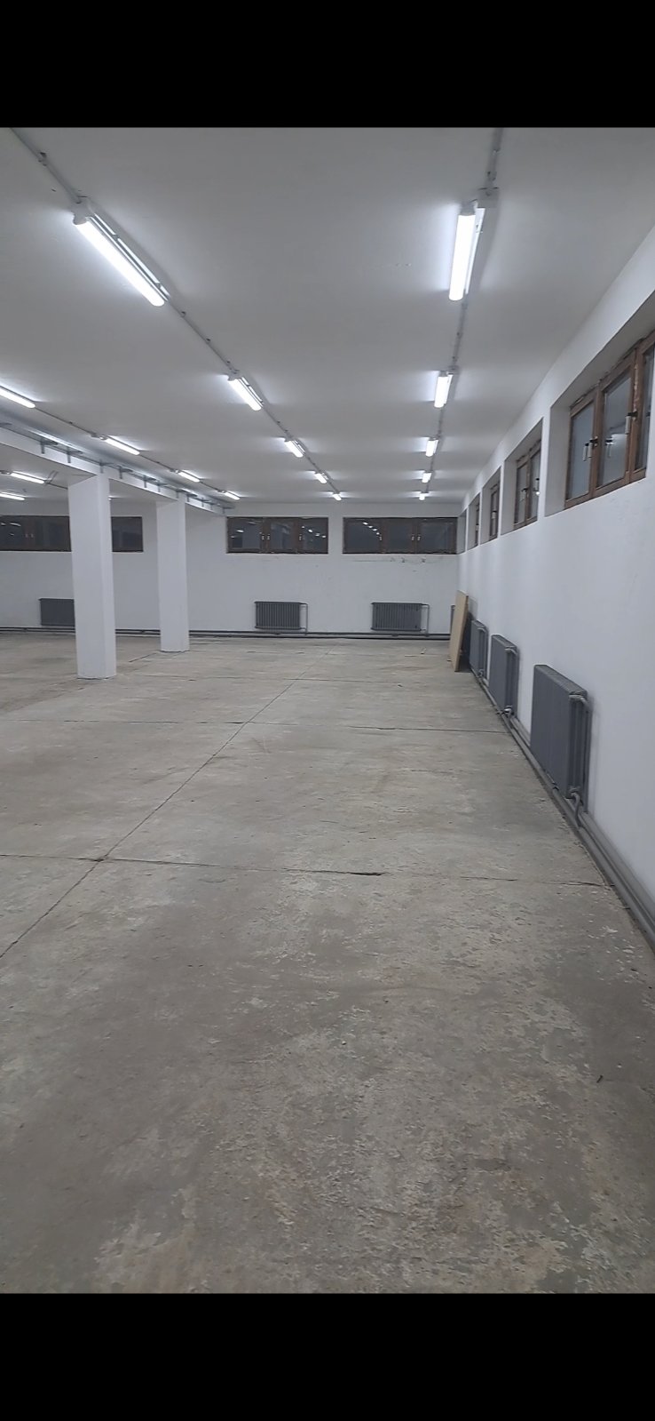 Magacin 350m2 u Novoj Pazovi