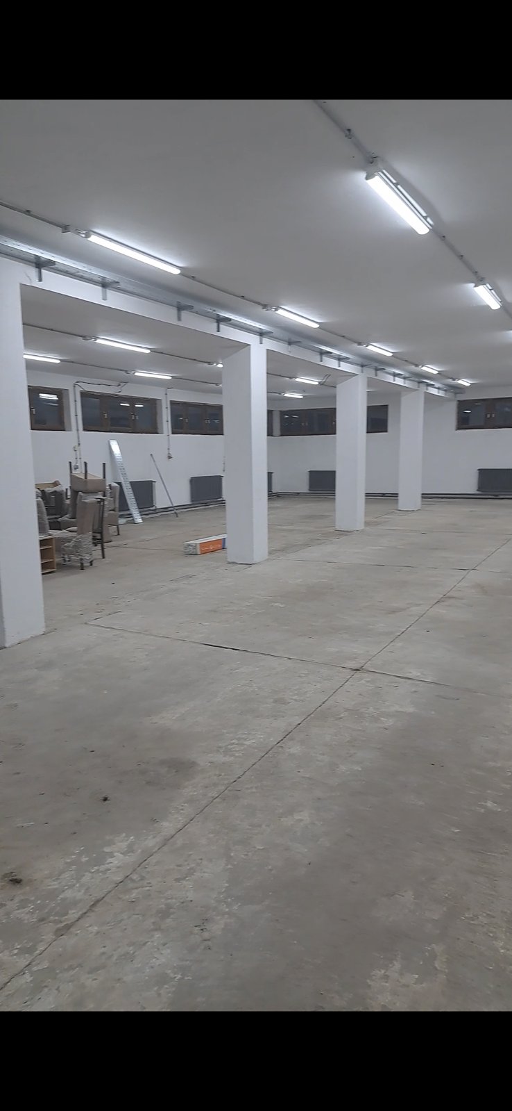 Magacin 350m2 u Novoj Pazovi