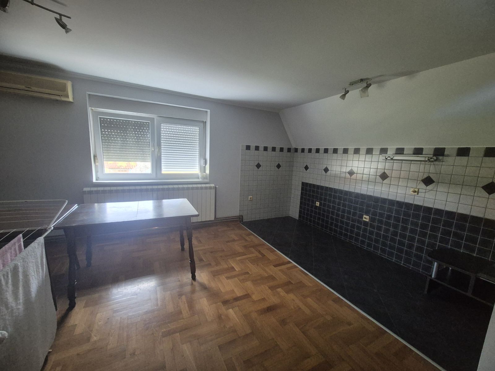 Kuća u Šimanovcima 192m2