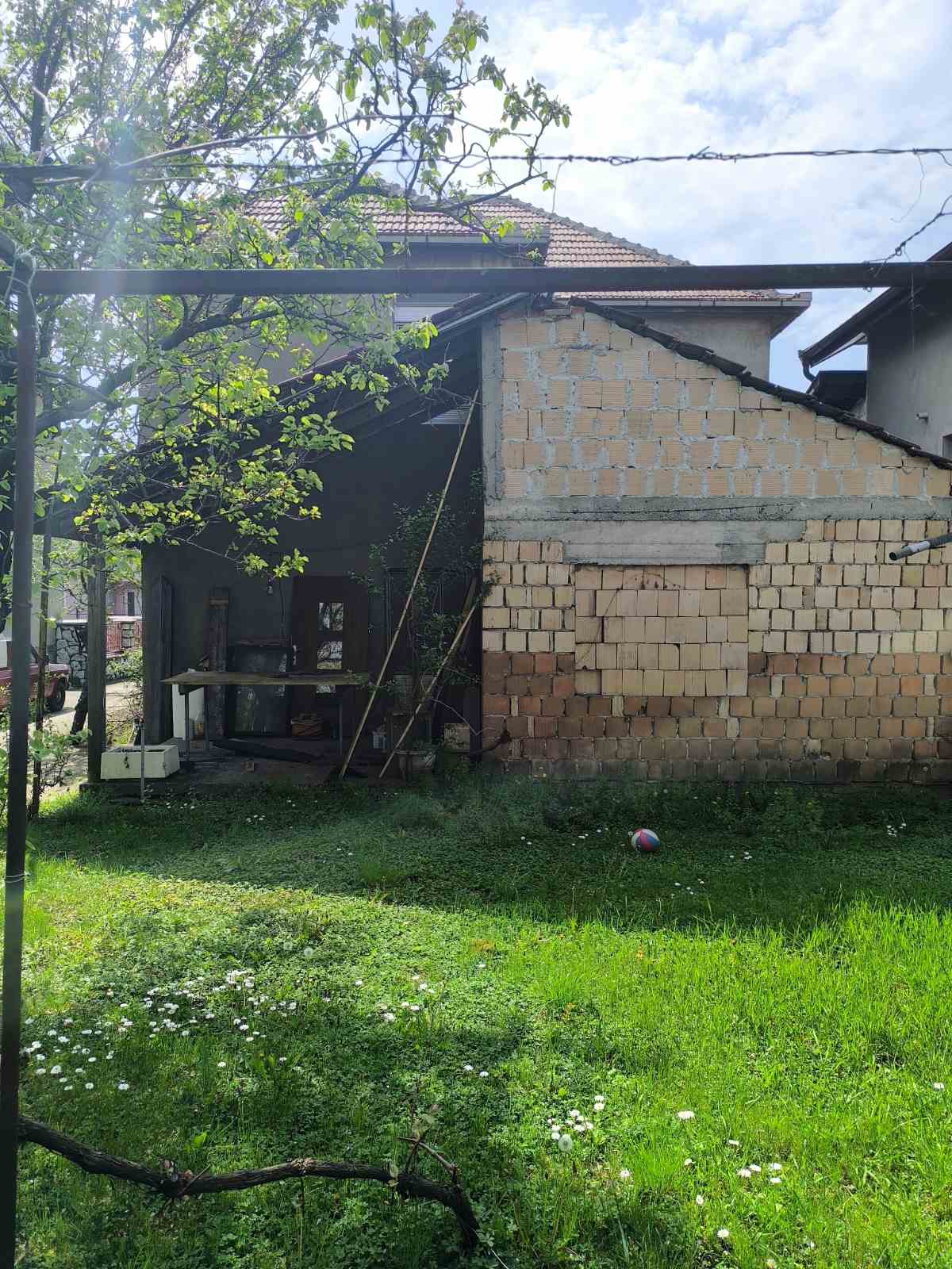 Kuća u Inđiji 187 m2 Kuća u Inđiji 187 m2