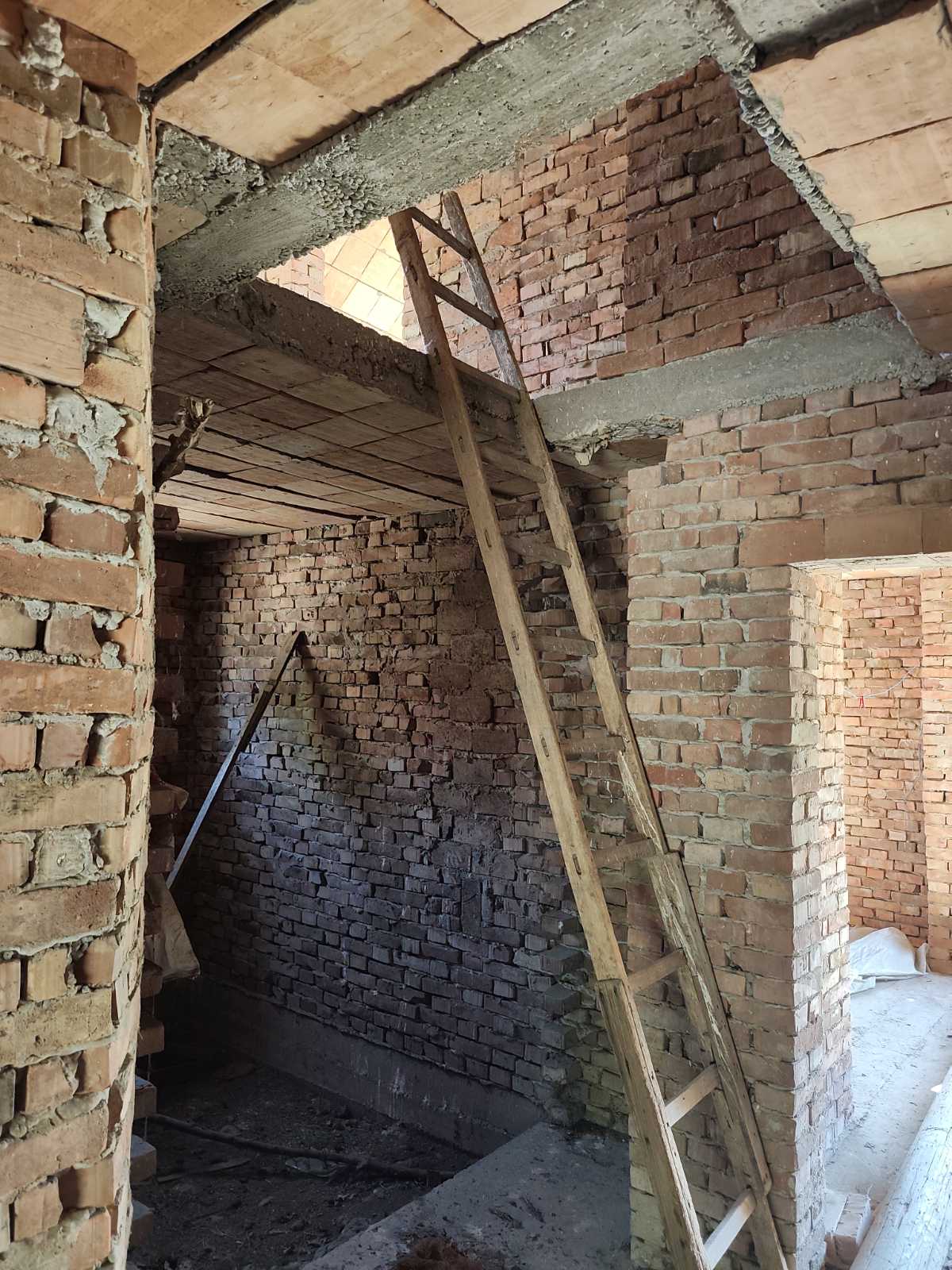 Kuća u Brestaču, siva faza – 170m2 Kuća u Brestaču, siva faza – 170m2
