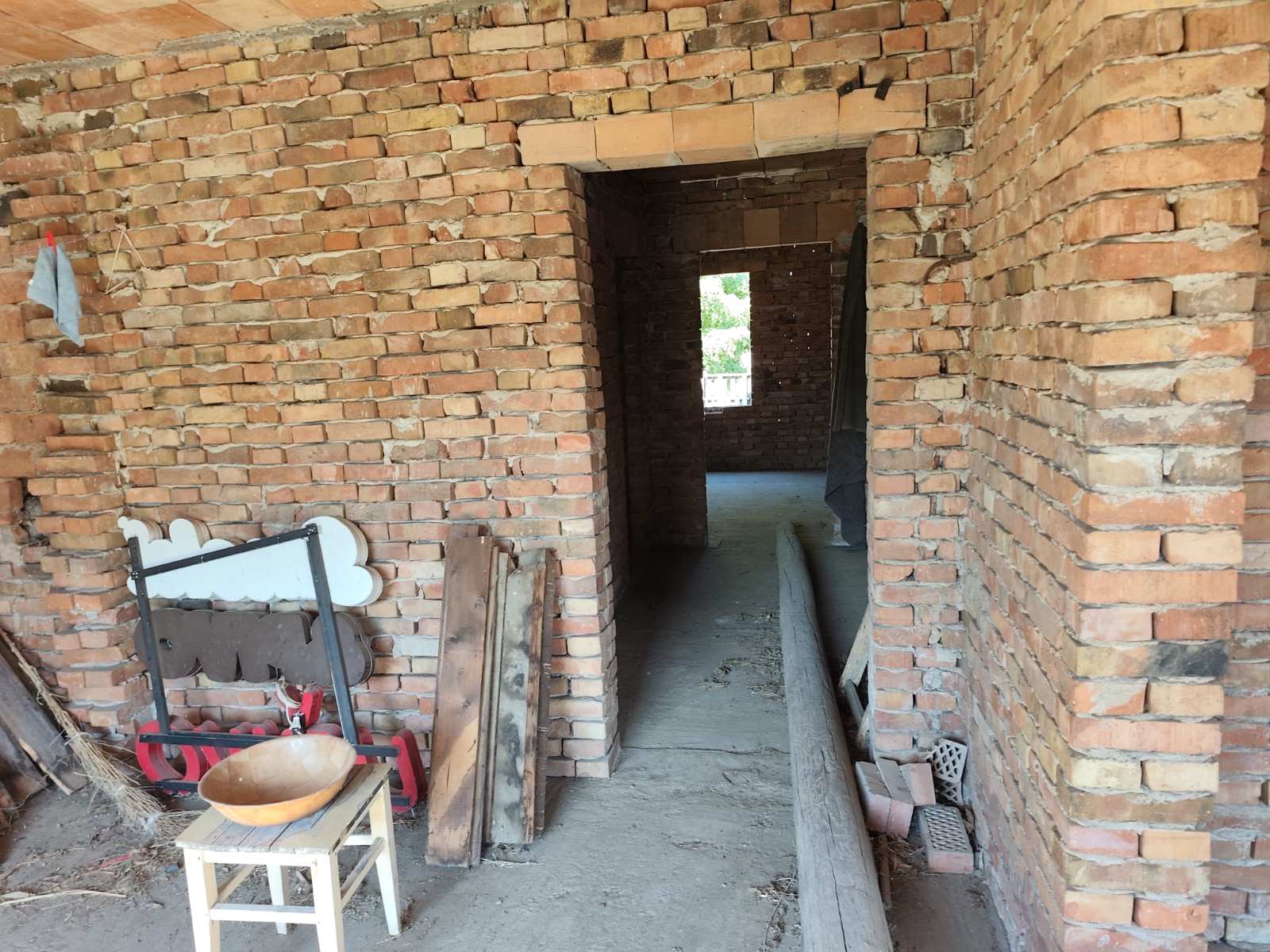 Kuća u Brestaču, siva faza – 170m2 Kuća u Brestaču, siva faza – 170m2