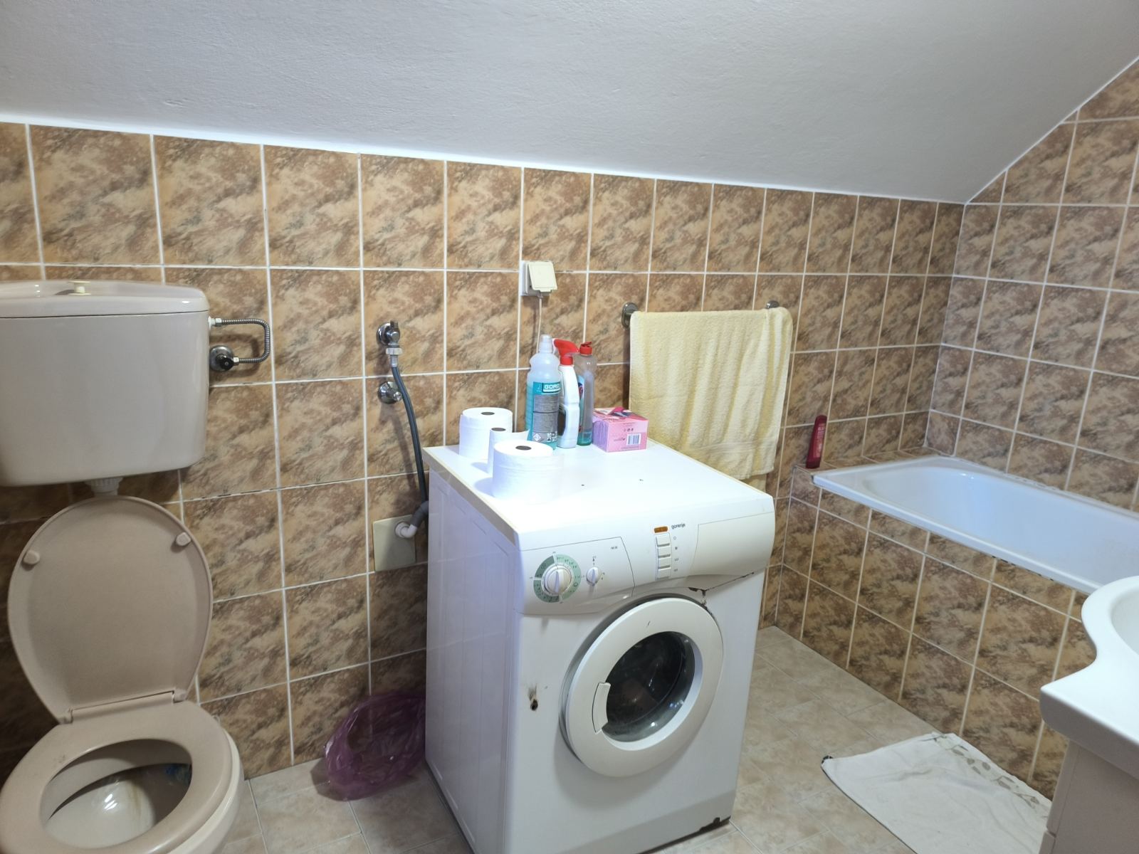 Kuća u Deču 170m2 Kuća u Deču 170m2