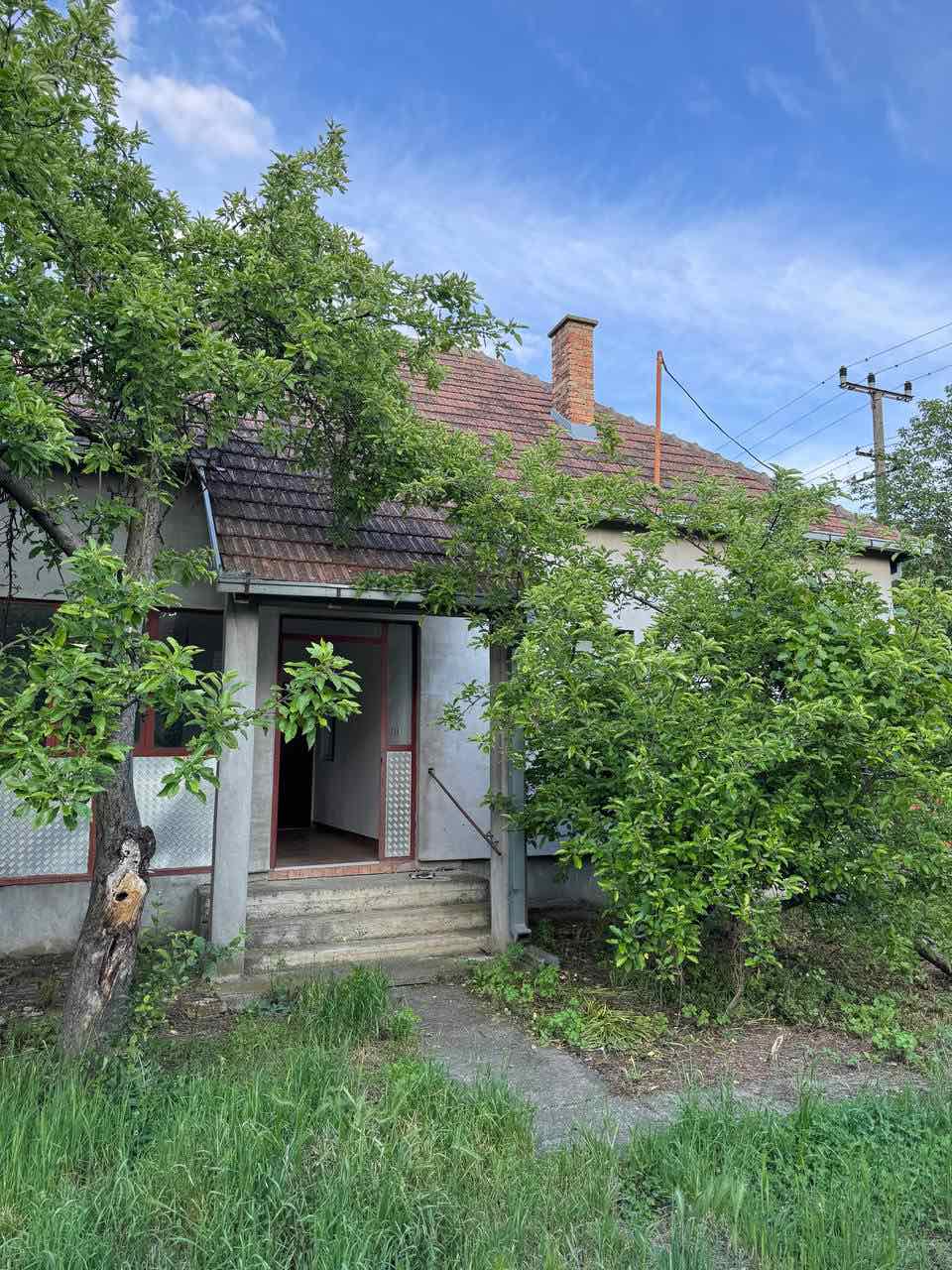 Kuća i građevinsko zemljište Ogar