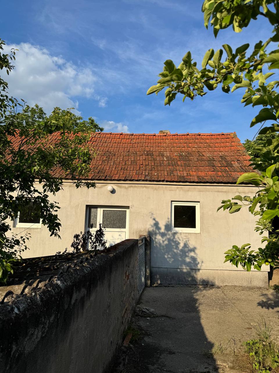 Kuća i građevinsko zemljište Ogar